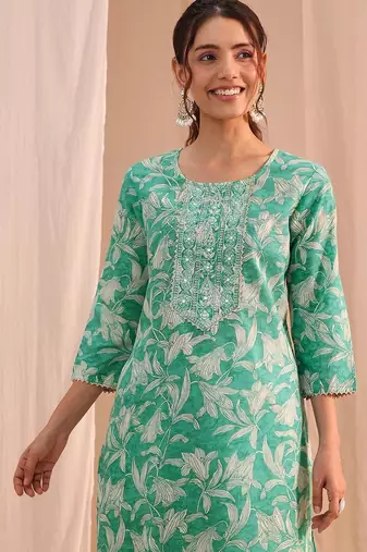 women floral printed regular thread work kurta with trousers & with dupatta