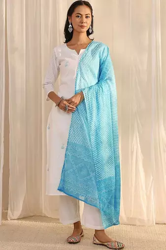 women ethnic motifs regular thread work kurta with trousers & with dupatta
