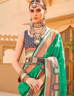 Teal woven design jaali silk blend banarasi saree 2