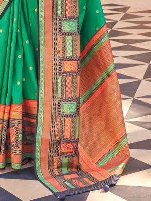 Teal woven design jaali silk blend banarasi saree 4