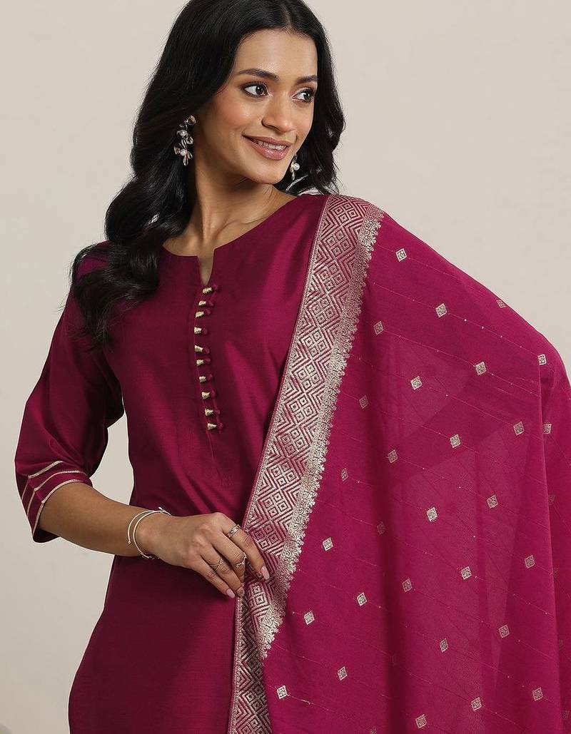 women round neck regular straight kurta with trousers & dupatta