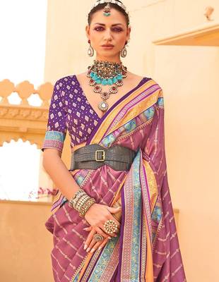 Mauve woven design jaali silk blend banarasi saree 2