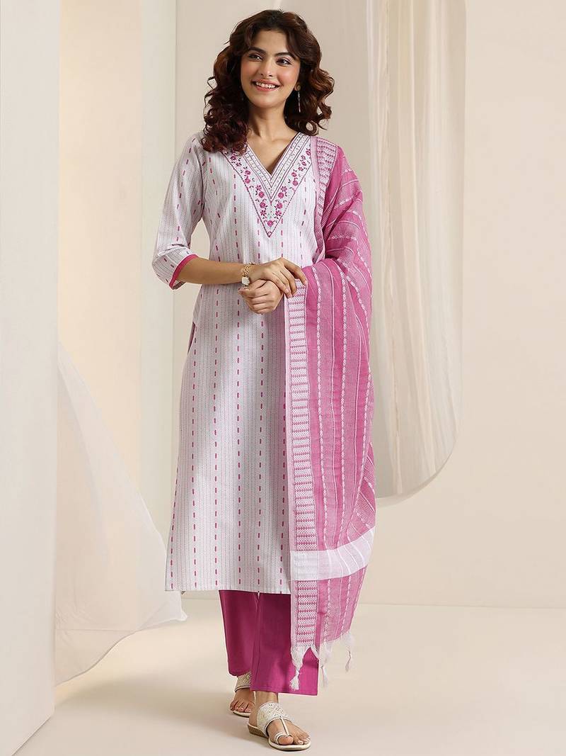 women ethnic motifs printed kurta with trousers & dupatta