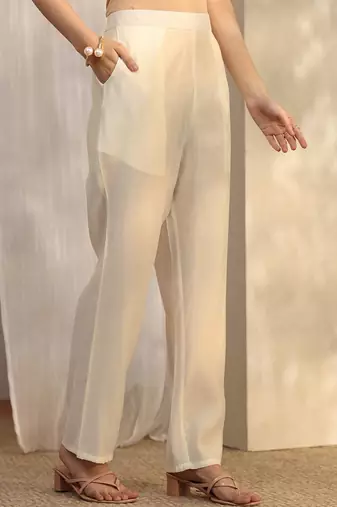 women floral printed regular thread work kurta with trousers & with dupatta
