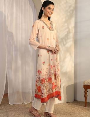women floral printed regular thread work kurta with trousers & with dupatta 6