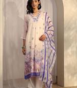 women floral printed regular thread work kurta with trousers & with dupatta