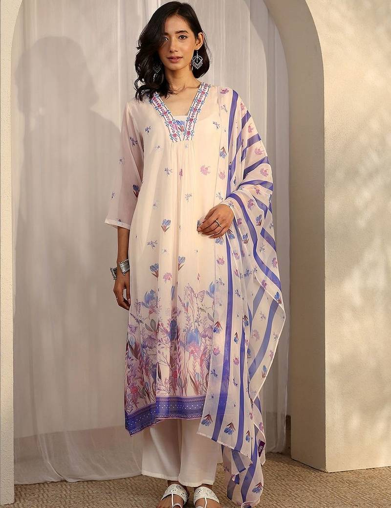 women floral printed regular thread work kurta with trousers & with dupatta
