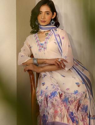 women floral printed regular thread work kurta with trousers & with dupatta 5