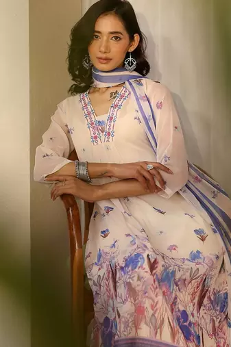 women floral printed regular thread work kurta with trousers & with dupatta
