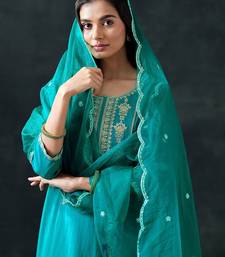 women ethnic motifs yoke design regular kurta with trousers & dupatta