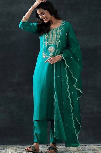 women ethnic motifs yoke design regular kurta with trousers & dupatta
