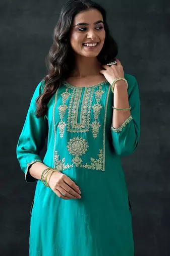 women ethnic motifs yoke design regular kurta with trousers & dupatta