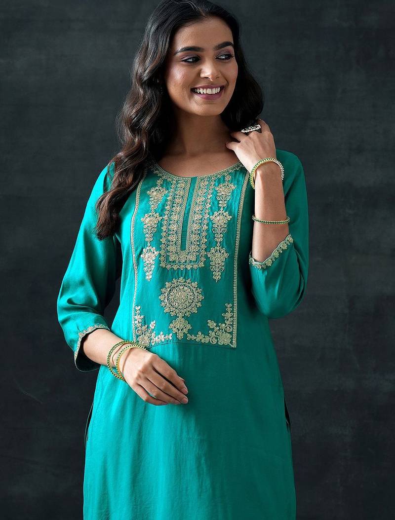women ethnic motifs yoke design regular kurta with trousers & dupatta
