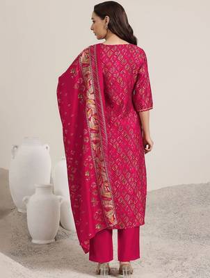 women ethnic motifs printed regular mirror work kurta with trousers & with dupatta 4