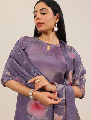 floral printed keyhole neck straight kurta with trousers & dupatta 6