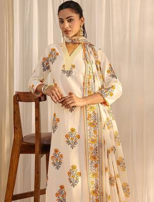 off white floral printed chanderi silk straight suit set with dupatta 6