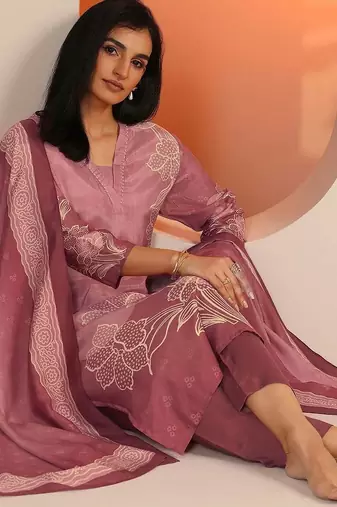 women floral printed regular kurta with trousers & with dupatta