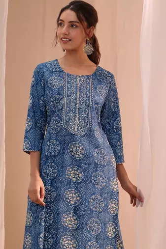 women ethnic motifs printed regular kurta with trousers & with dupatta