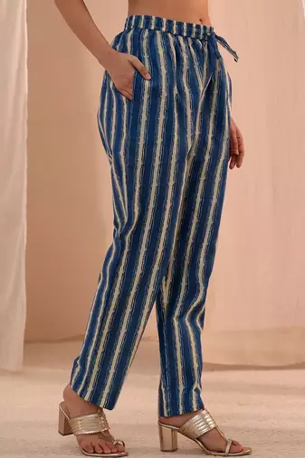 women ethnic motifs printed regular kurta with trousers & with dupatta