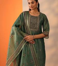 geometric printed straight kurta with trousers and dupatta