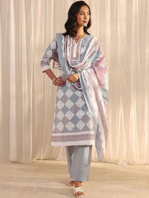 libas grey geometric printed straight suit set with dupatta 2