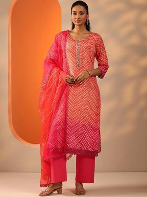 women bandhani printed kurta with trouser & dupatta 2