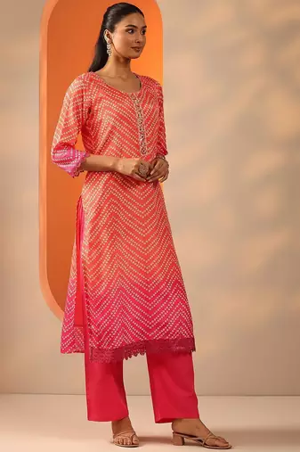 women bandhani printed kurta with trouser & dupatta