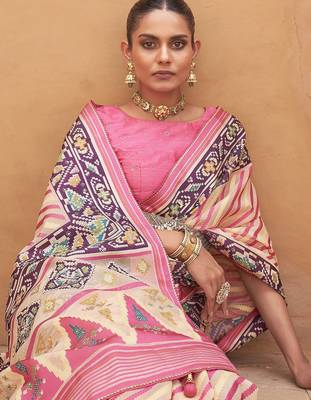 Cream cream & maroon leheriya printed gotta patti organza banarasi saree 3