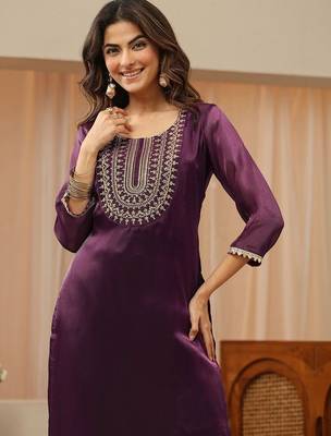 libas burgundy yoke design tissue straight suit set 2