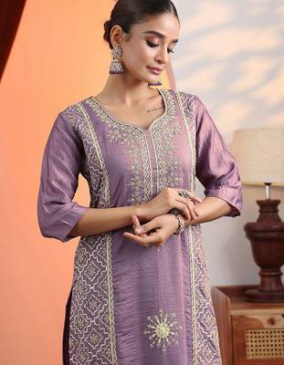 women ethnic motifs embroidered regular kurta with trousers & dupatta 6