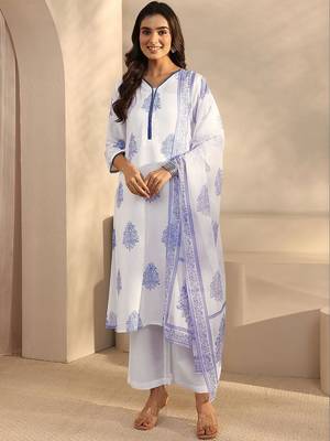 women floral printed regular kurta with palazzos & with dupatta 2