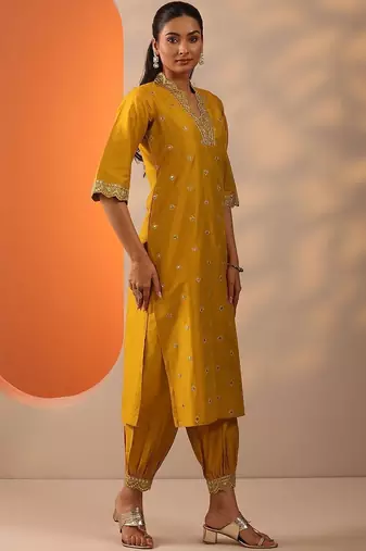 women ethnic motifs embroidered regular sequinned kurta with salwar