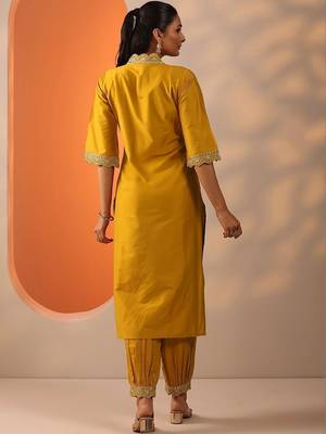 women ethnic motifs embroidered regular sequinned kurta with salwar 4