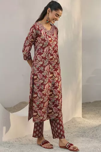 libas maroon floral printed cotton blend straight suit set with dupatta