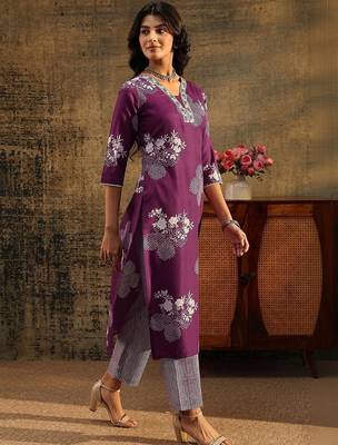 burgundy bandhani cotton blend straight suit set 2