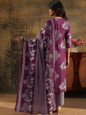 burgundy bandhani cotton blend straight suit set 5