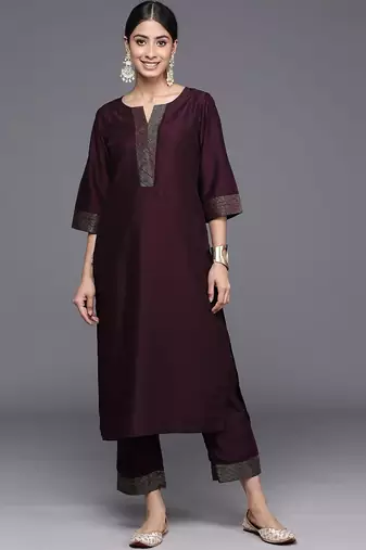 women ethnic motifs regular thread work kurta with trousers