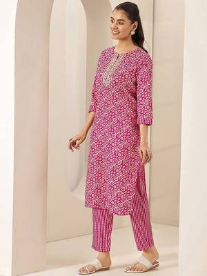 women ethnic motifs printed regular mirror work kurta & trousers with dupatta 5