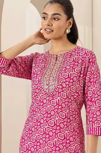 women ethnic motifs printed regular mirror work kurta & trousers with dupatta