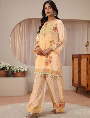 peach floral printed straight kurta set 6