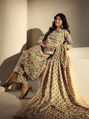 women floral printed regular thread work kurta with trousers & with dupatta 1