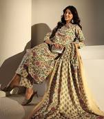 women floral printed regular thread work kurta with trousers & with dupatta
