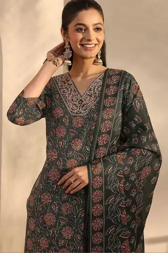 women floral printed regular thread work kurta with trousers & with dupatta