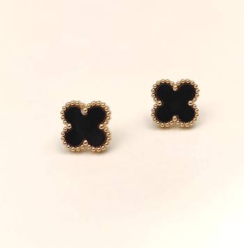 Anti-tarnish, beaded gold border, clover design, women's jewellery, stud back 4