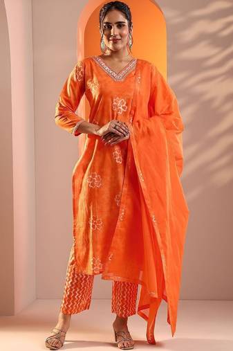 women ethnic motifs printed regular thread work kurta with trousers & with dupatta