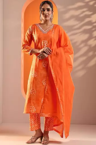 women ethnic motifs printed regular thread work kurta with trousers & with dupatta