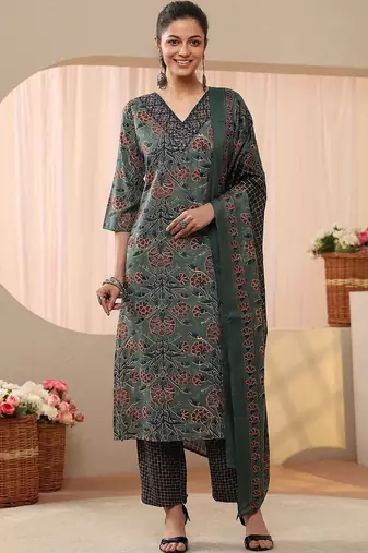 women floral printed regular kurta with trousers & with dupatta