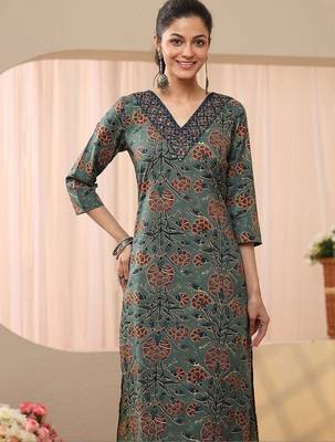women floral printed regular kurta with trousers & with dupatta 5