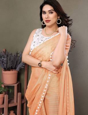 Peach striped saree with blouse piece 4