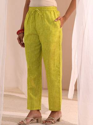 women ethnic motifs printed regular thread work kurta with trousers & with dupatta 7